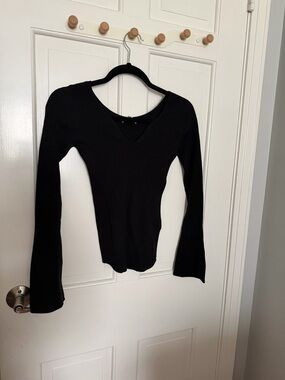 Uniqlo x mame kurogouchi Black Ribbed V-Neck Long-Sleeve Top USA XS/S